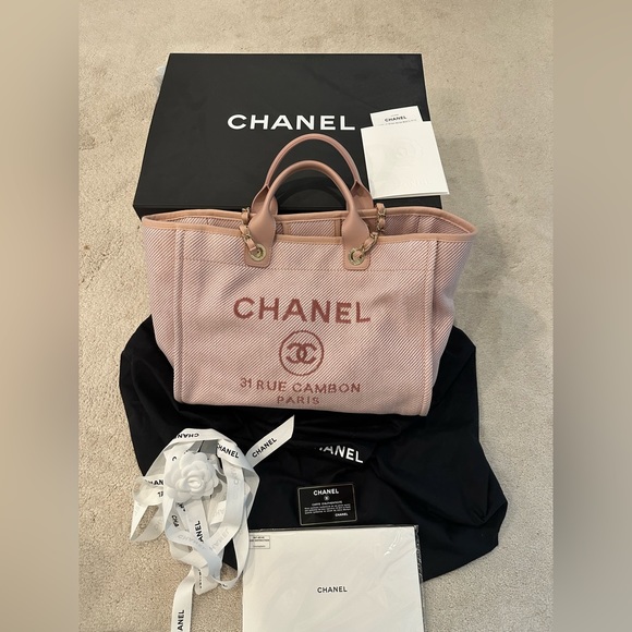 Chanel Deauville Pink Tote (Full set) - Picture 7 of 10